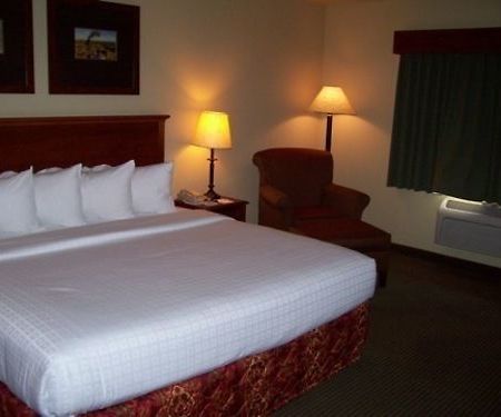 Borger Ambassador Inn Экстерьер фото